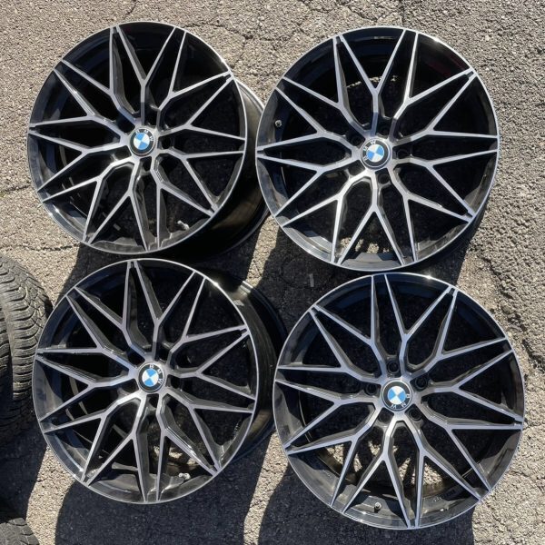 4 - CERCHI IN LEGA MAK 8X20 + 9X20 5X120