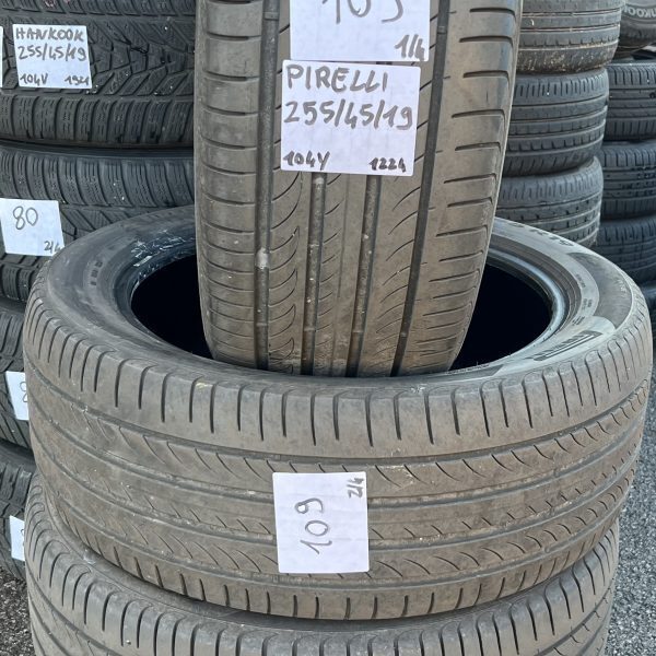 4 - PIRELLI POWERGY 255/45R19 104Y