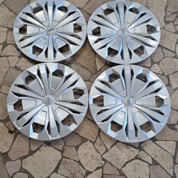 4 - COPRICERCHI ORIGINALI AUDI 17"