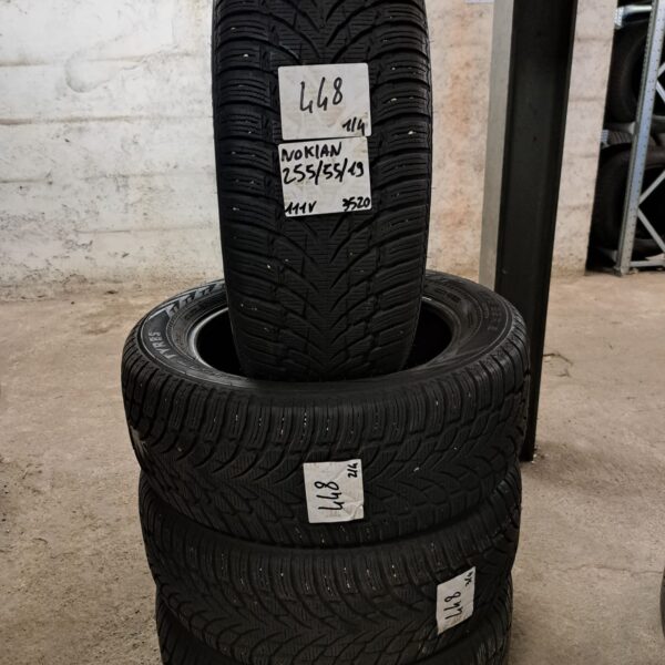 4 - NOKIAN WR SUV 4 255/55R19 111V