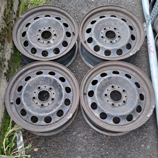 4 - CERCHI IN LAMIERA BMW 7X16 5X120 ET47 CB 72,6