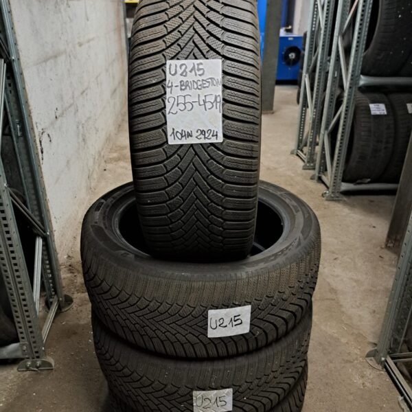 4 - BRIDGESTONE BLIZZAK 6 255/45R19 104W