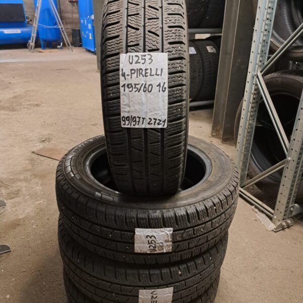 4 - PIRELLI CARRIER WINTER 195/60R16 99/97T