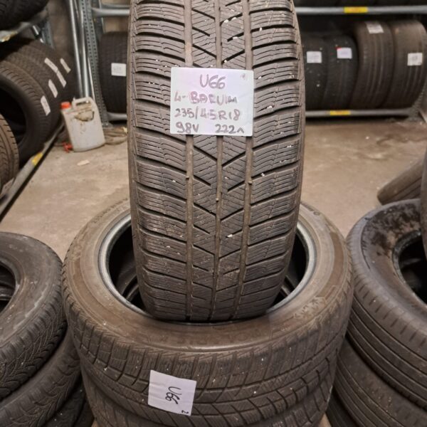 4 - BARUM POLARIS 5 235/45R18 98V