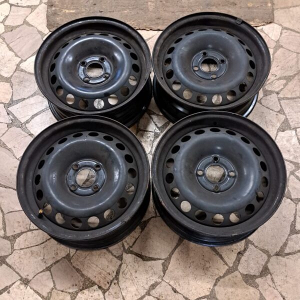 4 - CERCHI IN LAMIERA RENAULT 6X15 4X100 ET40 CB 60,1