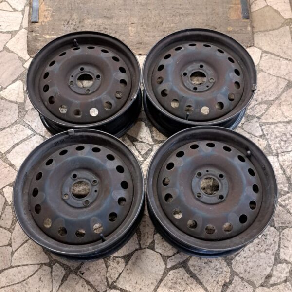 4 - CERCHI IN LEGA NISSAN 5,5X15 4X100 ET50 CB 60,1