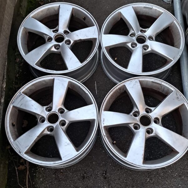 4 - CERCHI IN LEGA AVUS 7,5X17 5X112 ET45