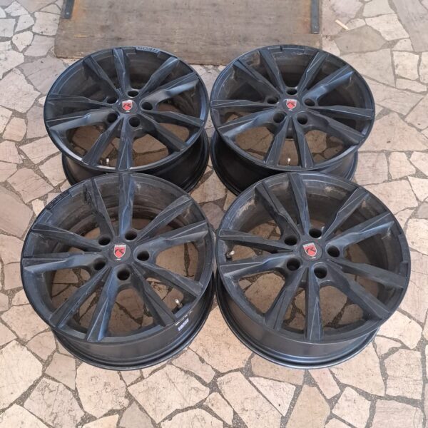 4 - CERCHI IN LEGA MOMO REDS 7,5X17 5X112 ET35 CB 79,6