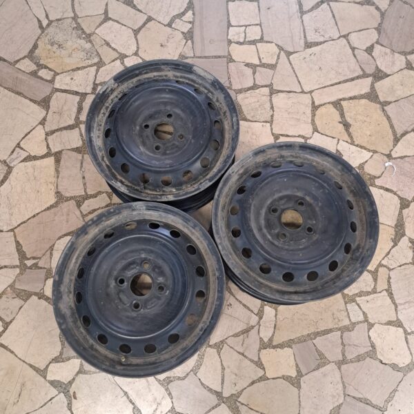 3 - CERCHI IN LAMIERA TOYOTA 5,5X15 4X100 ET45 CB 54,1