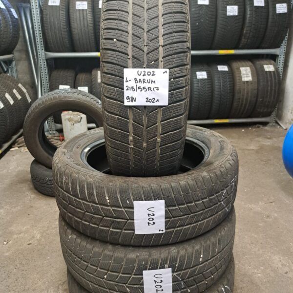 4 - BARUM POLARIS 5 215/55R17 98V