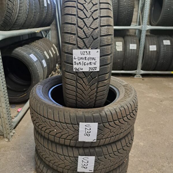 4 - UNIROYAL WINTER EXPERT 205/60R16 96H