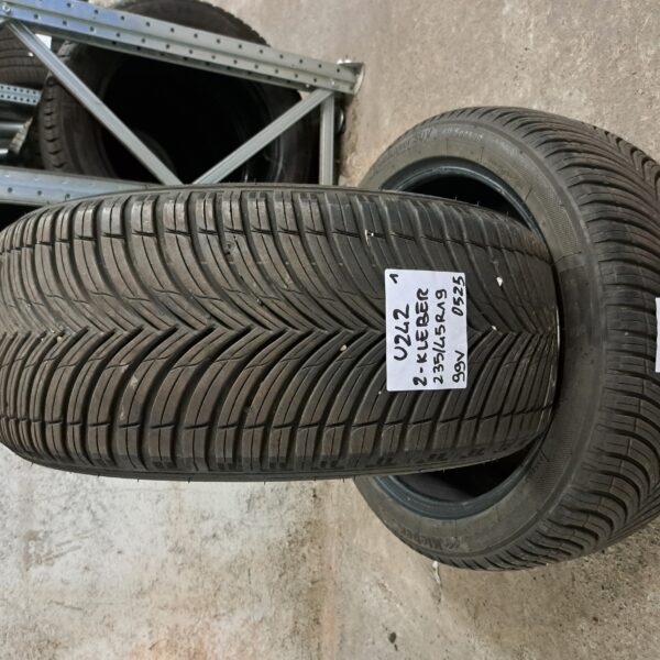 2 - KLEBER QUADRAXER SUV 234/45R19 99V