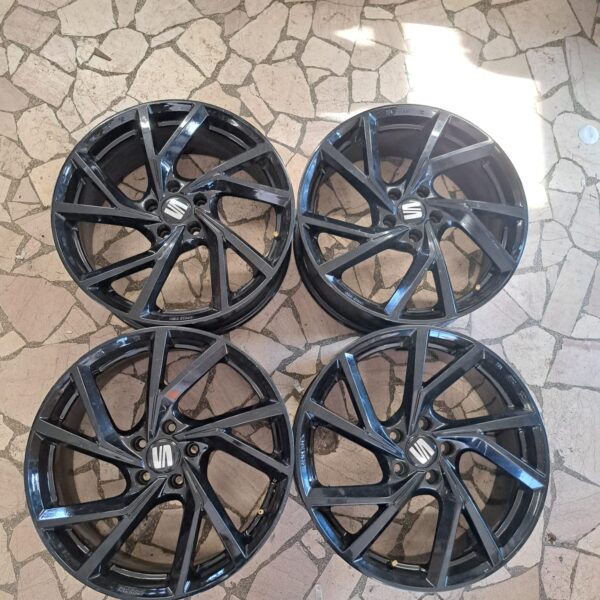4 - CERCHI IN LEGA MAK 8X19 5X112 ET50 CB 57,1
