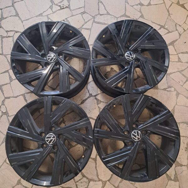 4 - CERCHI IN LEGA VW 8X18 5X112 ET50 CB 57,1