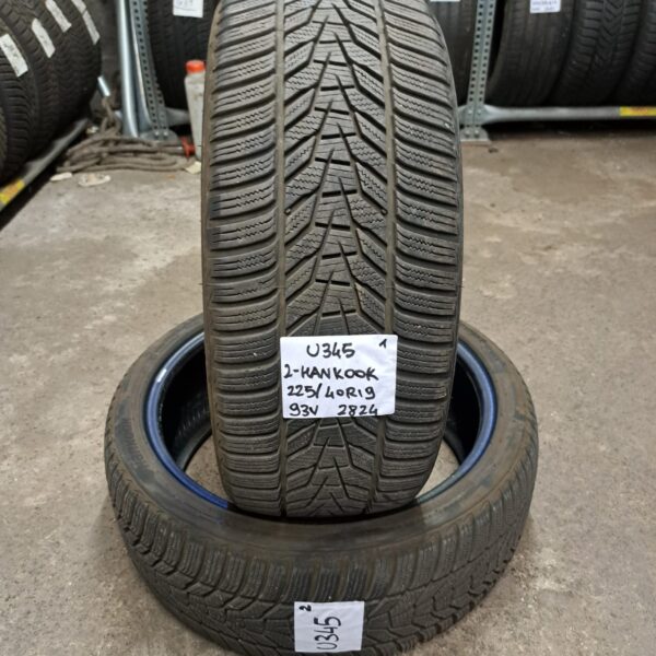 2 - HANKOOK W330 225/40R19 93V