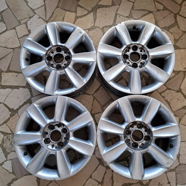 4 - CERCHI IN LEGA MINI 6X15 4X100 ET40 CB 56,1